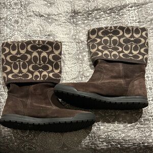 Coach Tatum boots, like new! 
Only worn a few times and in great condition.